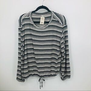 Mudd‎ Black and white striped longsleeve blouse